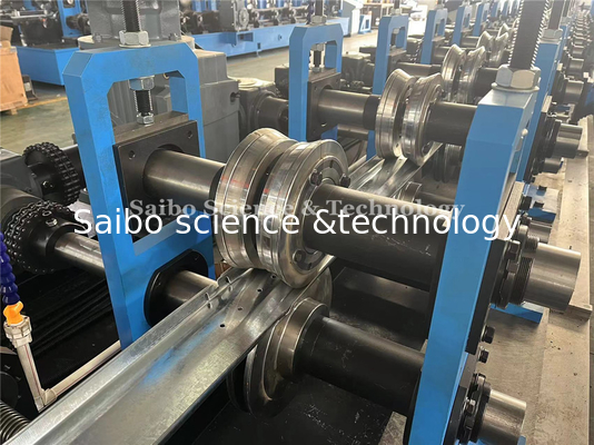 Automatically 90 Degree Hat Roll Forming Machine With Servo Feeding And Punching